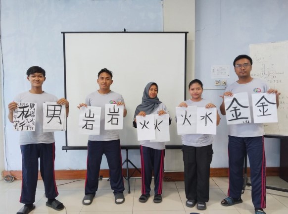 Kelas Budaya Jepang ( Shodou ) Angkatan 2
