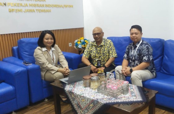 Kunjungan Direktur LPK dan Solo Technopark ke BP3MI Jateng